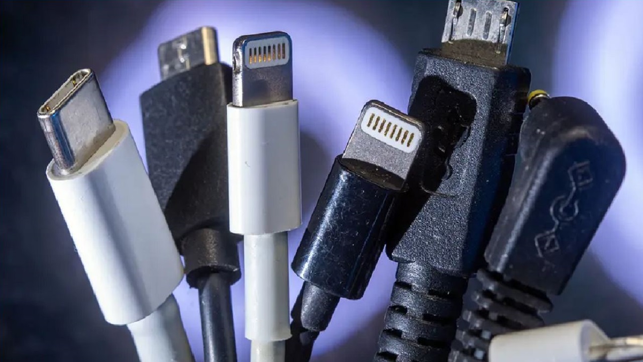 Almanya’nın girişimi etkili oldu: AB’de akıllı telefonlarda tek tip şarj kuralı