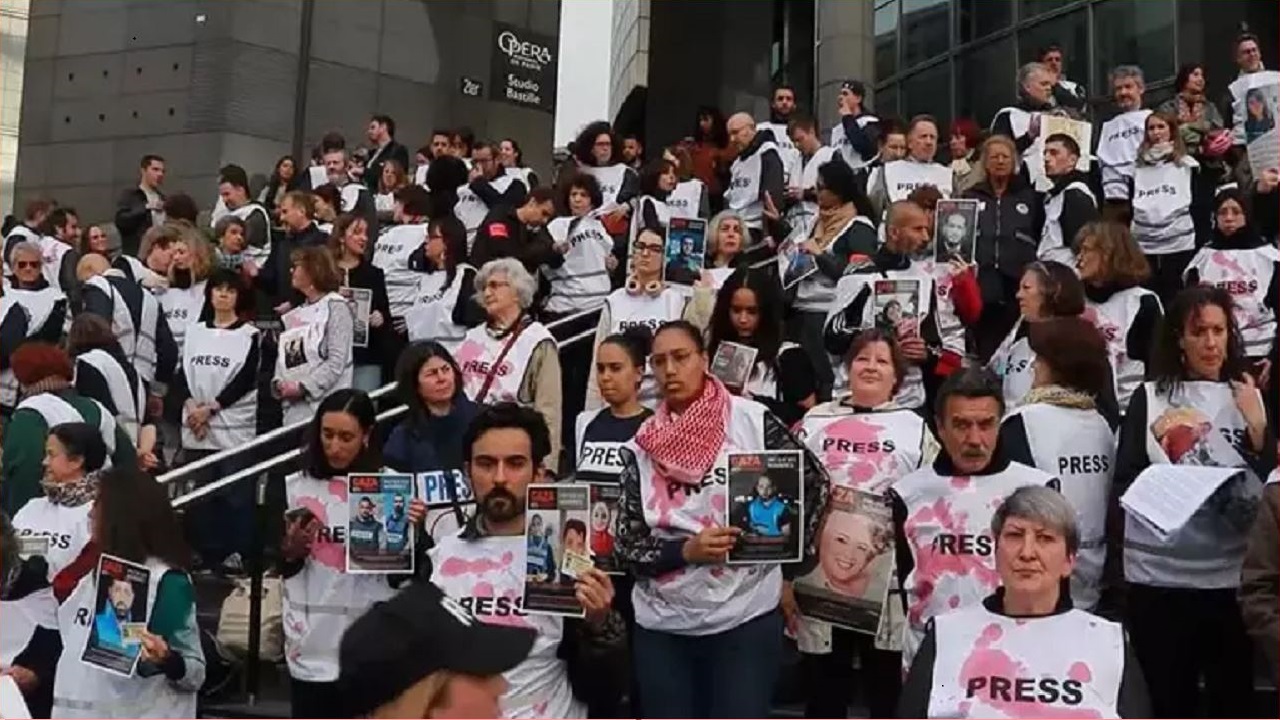 Paris’te İsrail protesto edildi: “Gazze’deki gazeteci katliamını durdurun” – Avrupa Postası