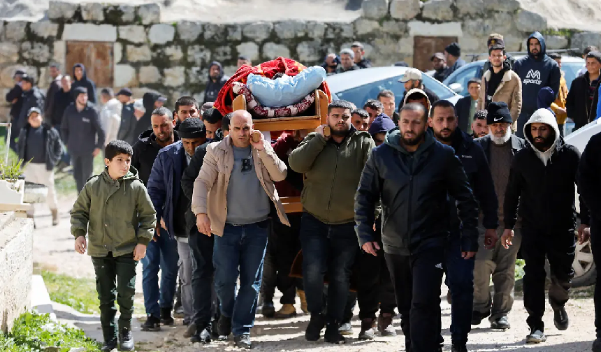 Eski Başbakan Olmert’ten UCM çağrısı: İsrail, Filistinli sivillerin öldürülmesini cezalandırmıyor