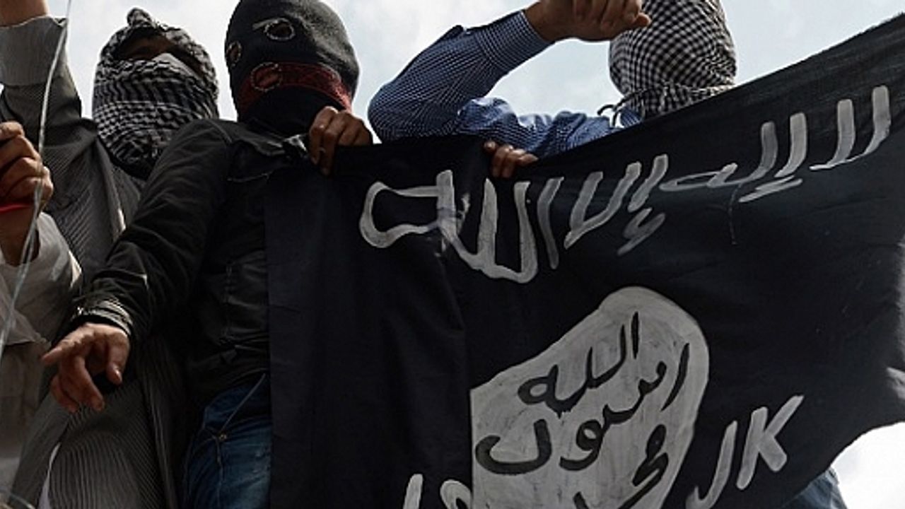 İngiltere 330 IŞİD militanını öldürdü
