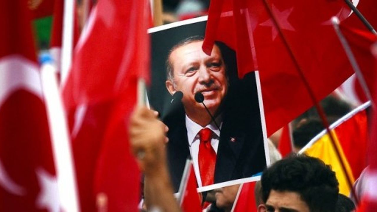 Erdoğan'ın ziyareti Alman siyasetini ikiye böldü