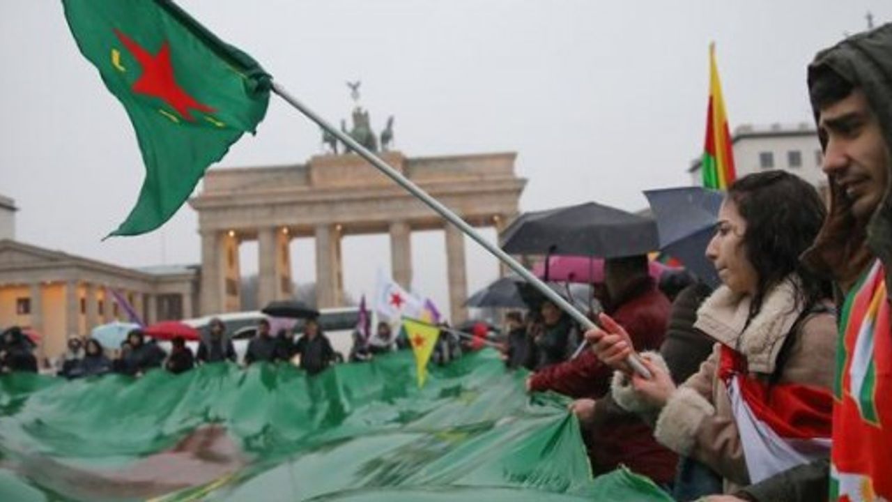 Berlin'deki Erdoğan karşıtı protestoya yasak kararı