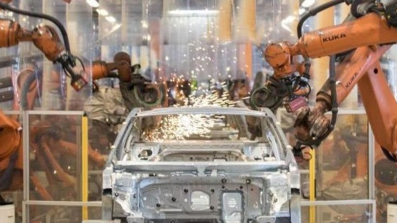 Almanya'da Volkswagen 7 bin kişinin işine son verecek
