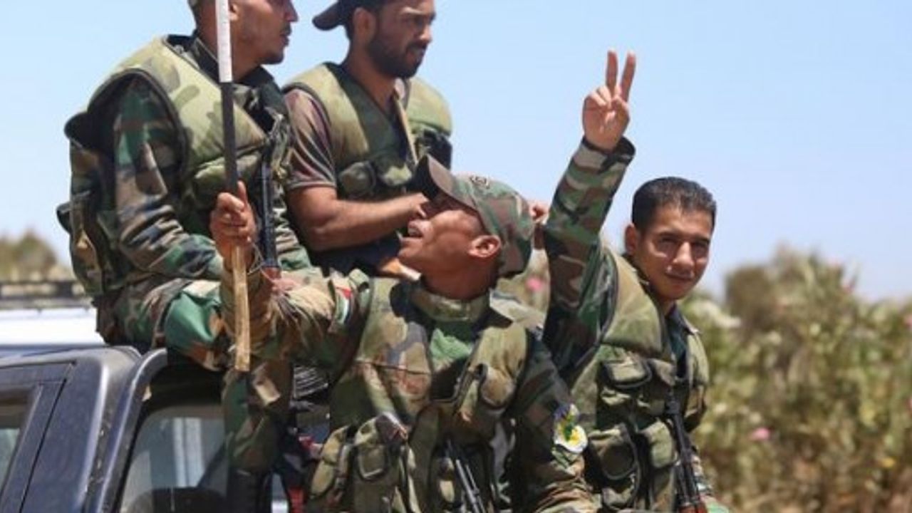 YPG'nin çağrısına Suriye ordusundan yanıt: Menbiç'e girdik