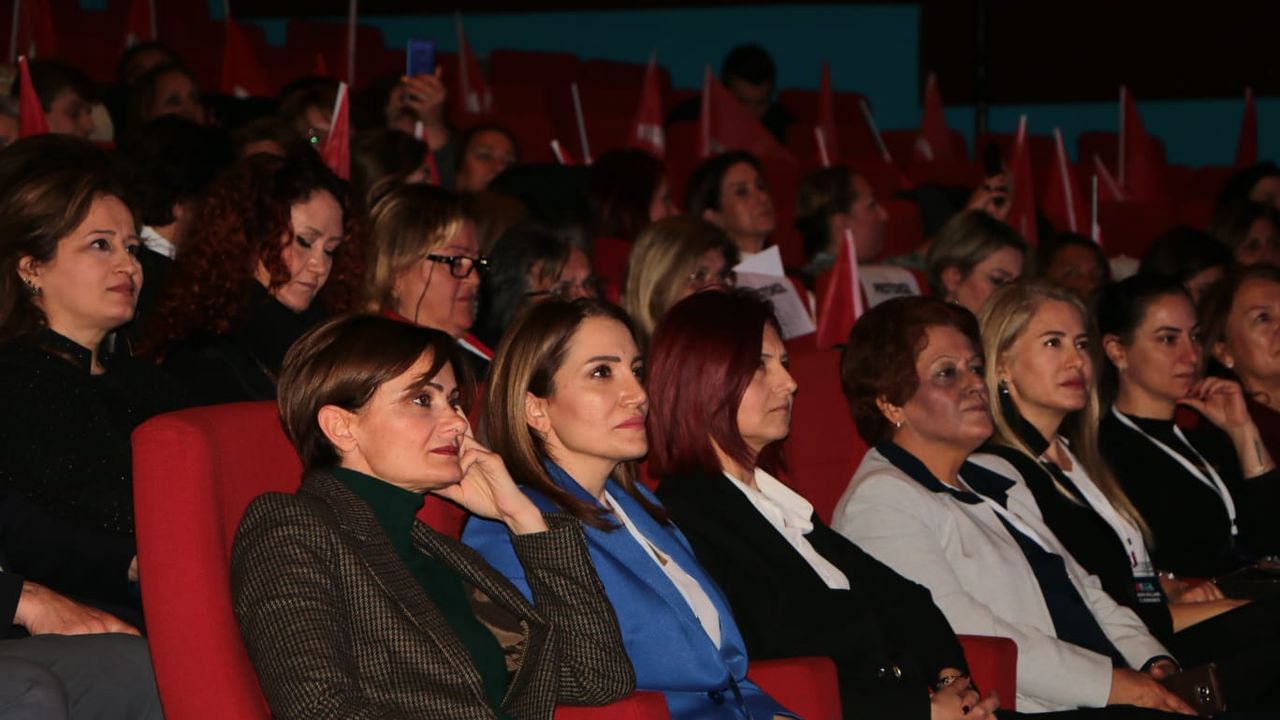Kadın Kolu Kongresi'ni düzenleyen Kaftancıoğlu'na tepki