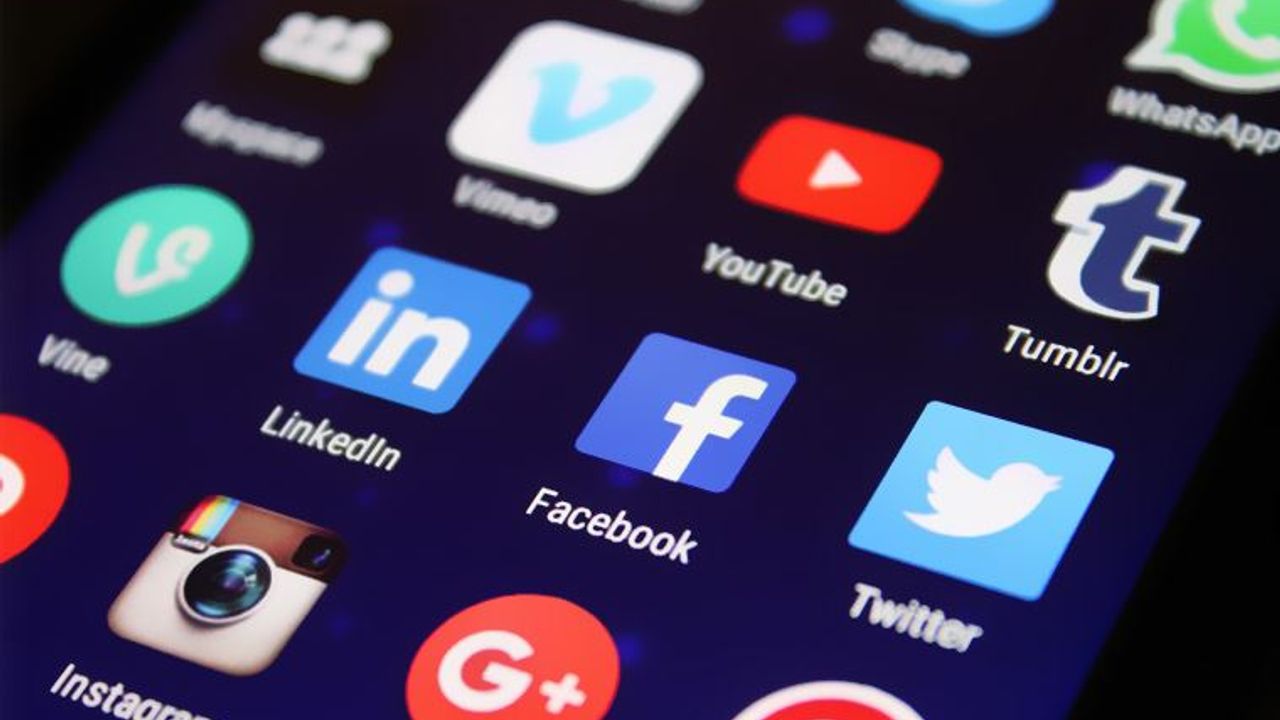 YouTube, Facebook ve Twitter'dan uyarı: İçeriklerinizi yanlışlıkla silebiliriz