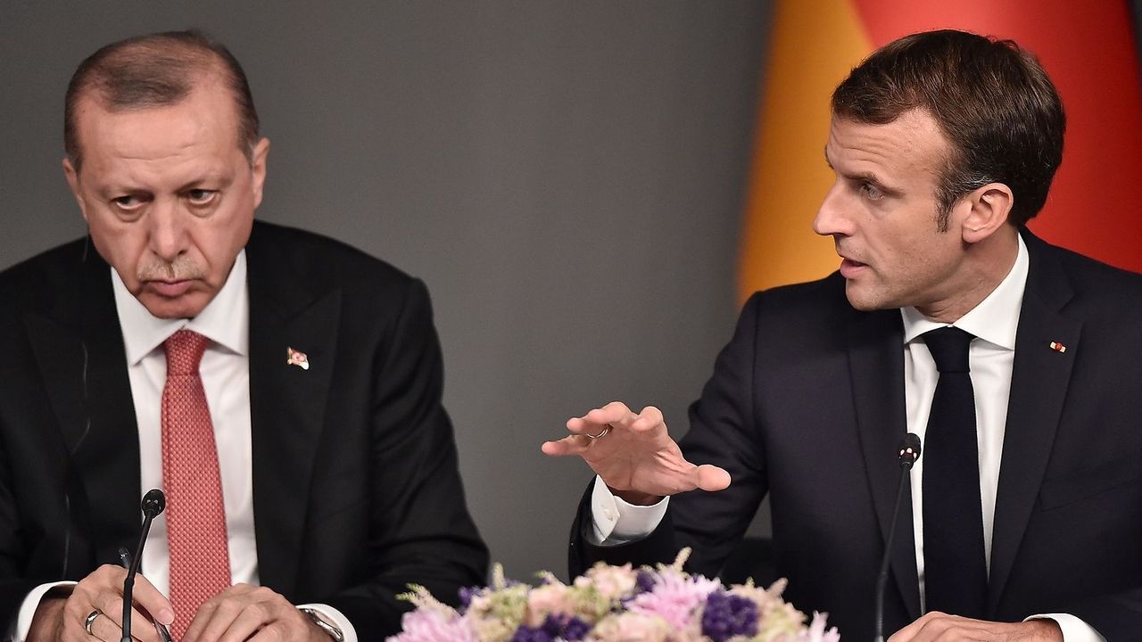 Macron'dan açıklama: NATO'nun 'beyin ölümünün' kanıtı'