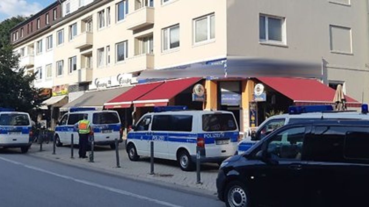 Polis restoran ve farklı mekanlara operasyon düzenledi