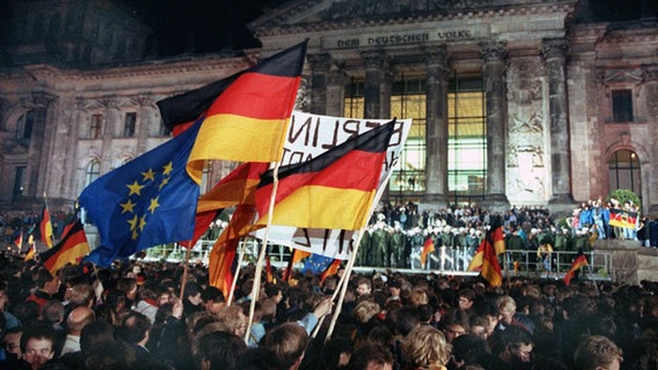 Almanya'da birleşmenin 30. yıl dönümü kutlanıyor