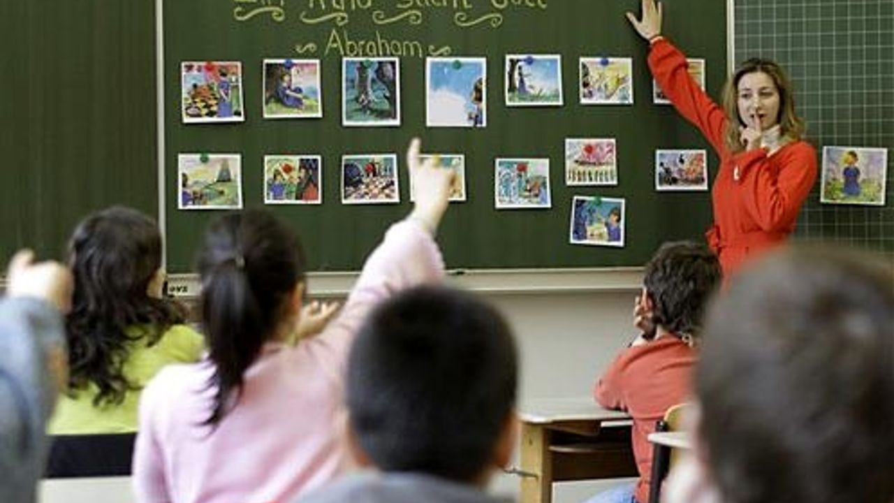 Almanya İslam Koleji imam eğitimi verecek