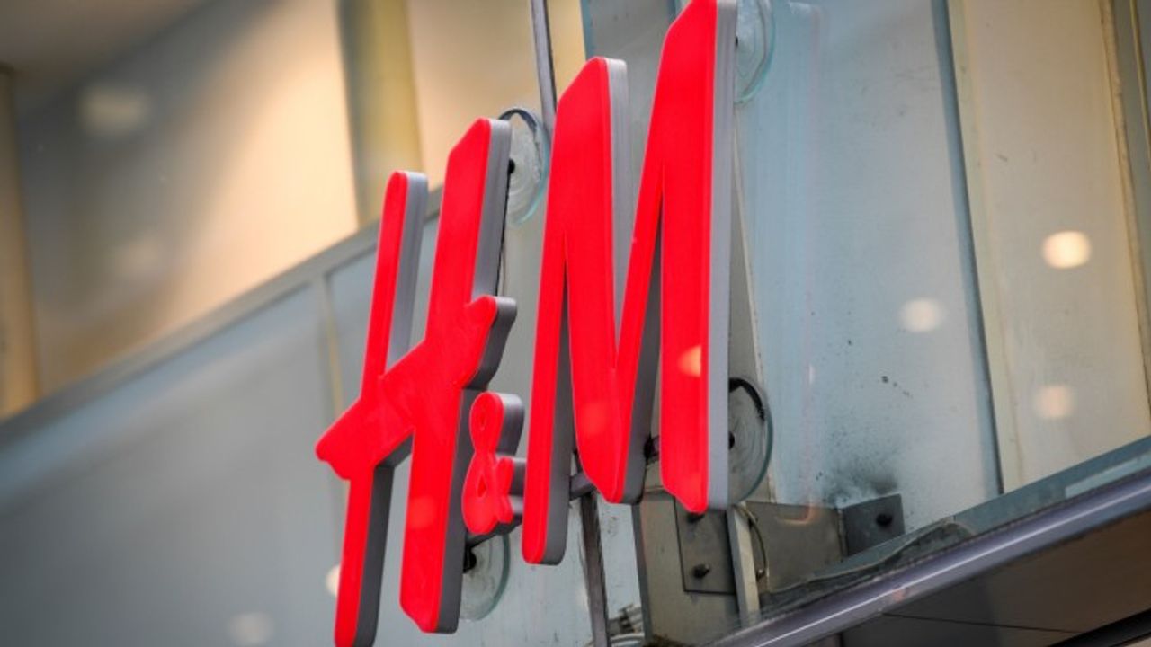 Çalışanların özel bilgilerini toplayan H&M'e para cezası