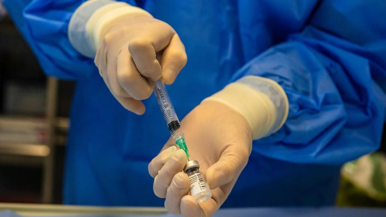 Bakımevinde yanlışlıkla 5 kat fazla Kovid-19 aşısı vuruldu