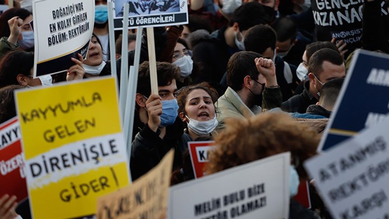Boğaziçi direnişi: AKP’li Melih Bulu görevine başlayamadı