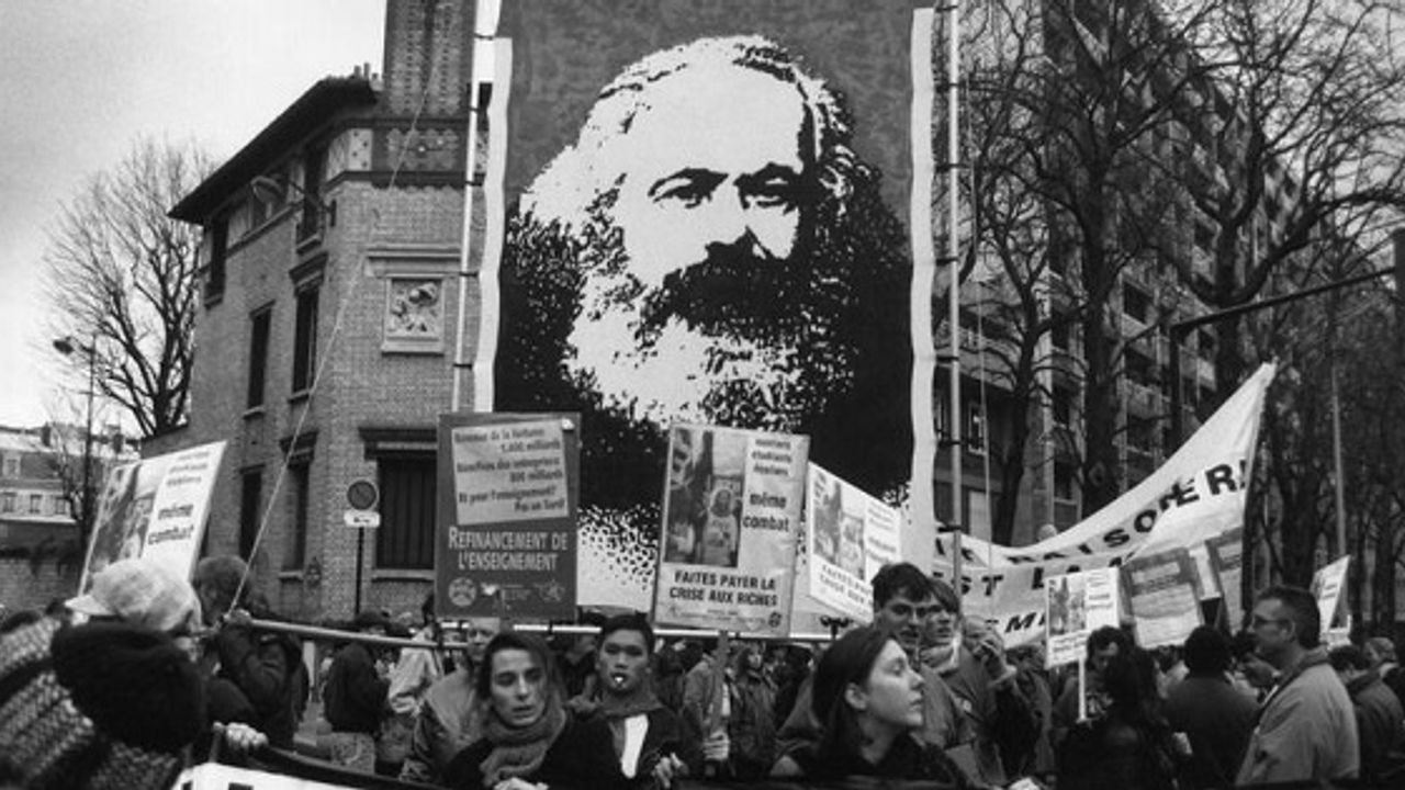 Tartışma yaratacak karara SPD ve Yeşiller sessiz kaldı: Marx-Okur Çevresi 'aşırı' sayıldı