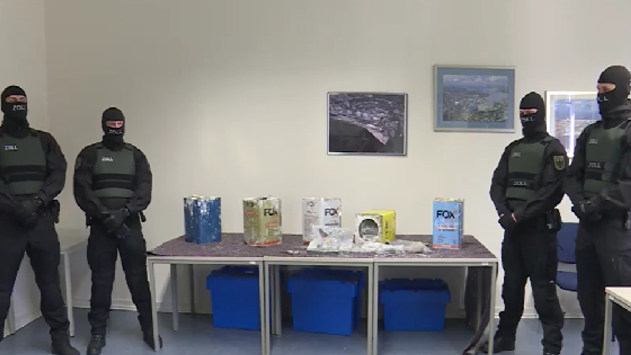 Hamburg'da 3, 5 milyar euroluk 16 ton kokain ele geçirildi