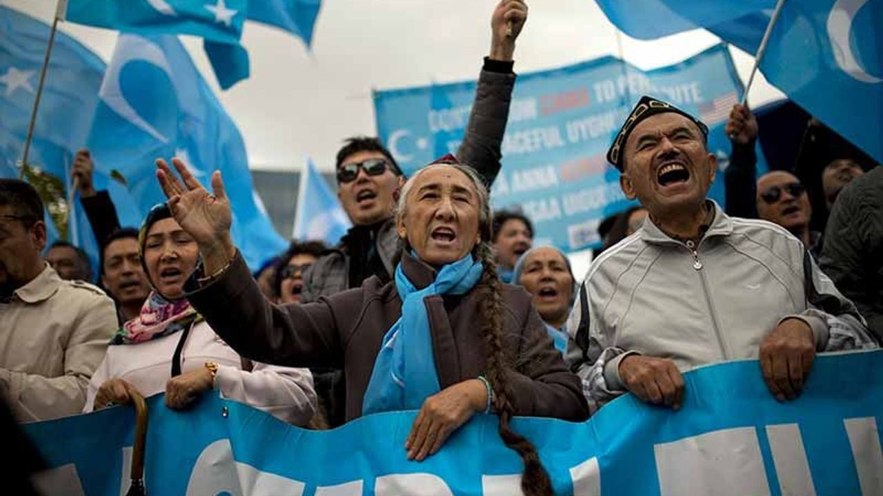 AB'den Uygurlara yönelik uygulamalar için Çin'e yaptırım