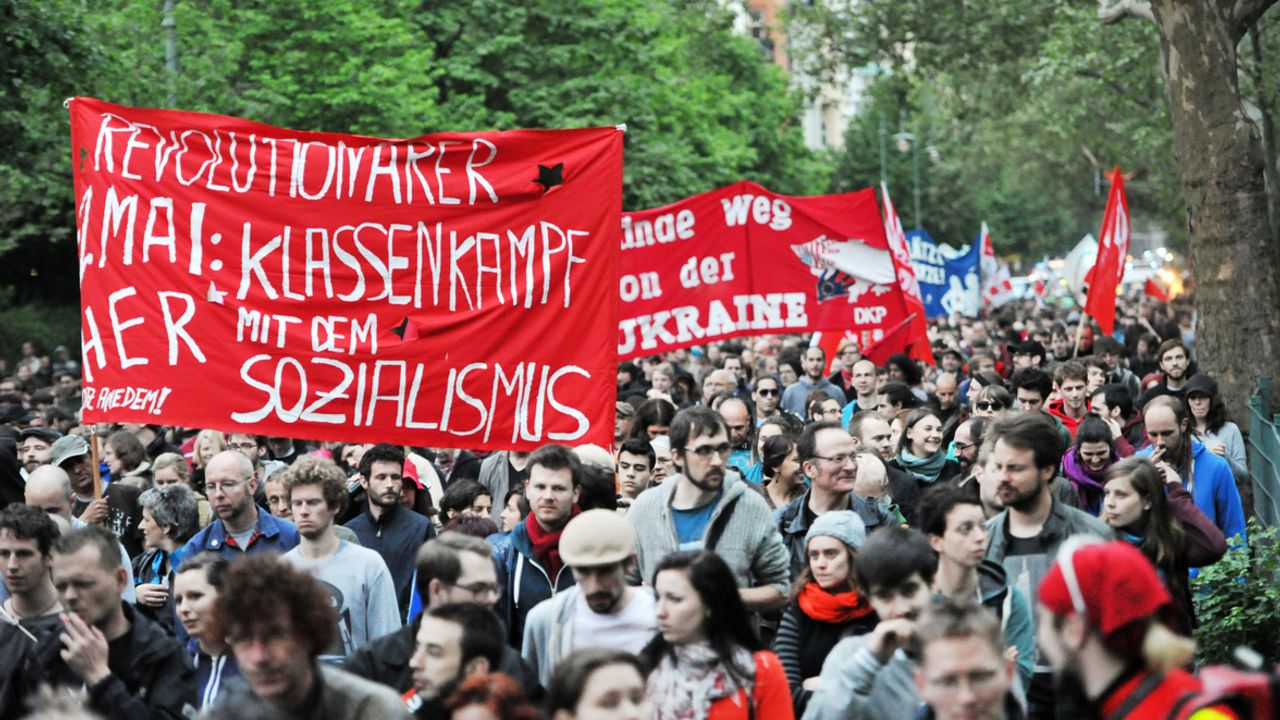 Almanya’da 1 Mayıs’ta on binler sokaktaydı