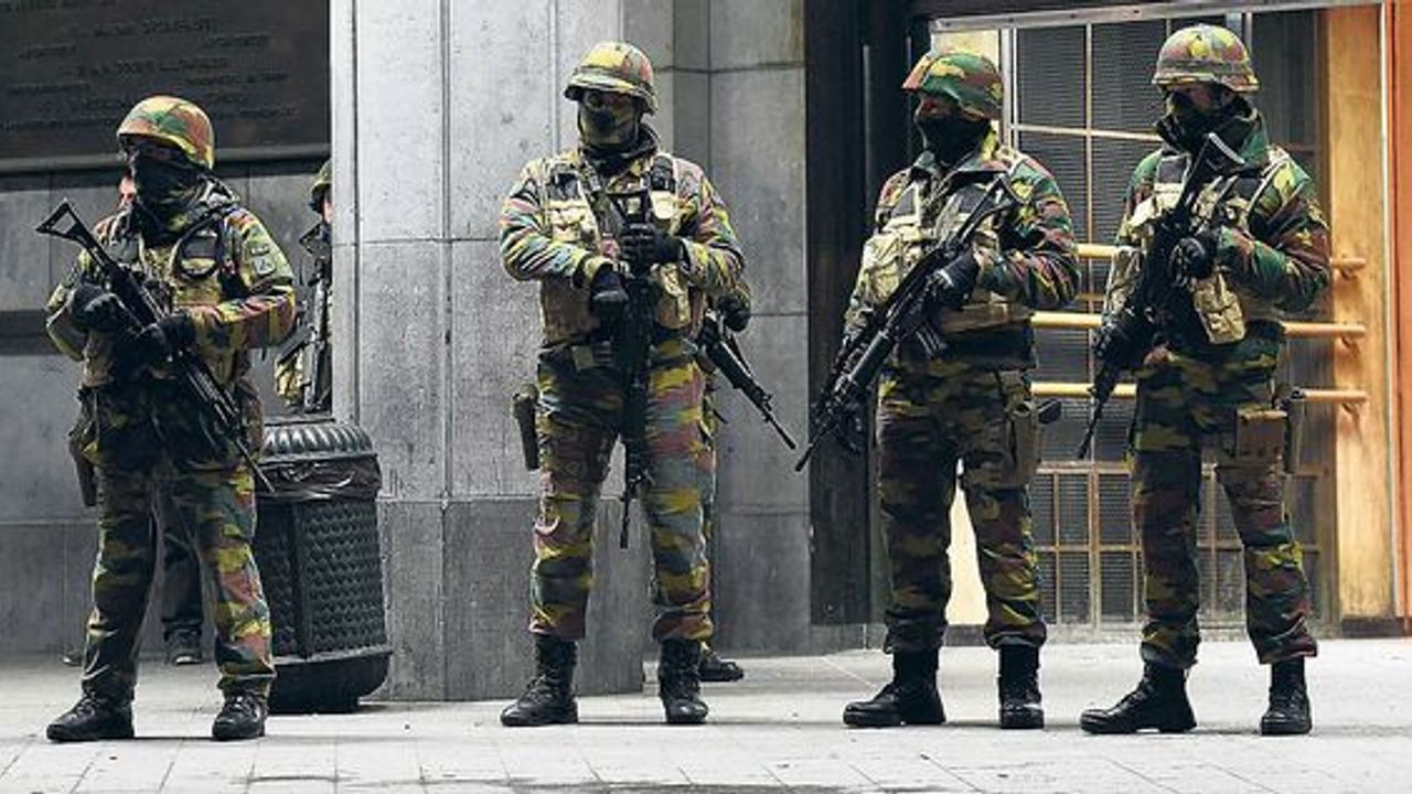 Belçika'da aşırı sağcı asker ağır silahlarla firar etti