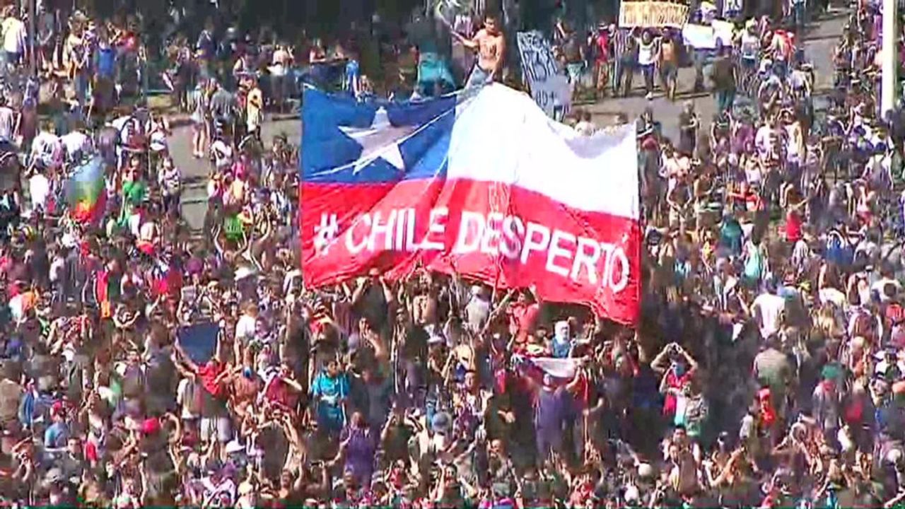 Şili'deki seçimlerde iktidardaki merkez sağ yenilgi aldı
