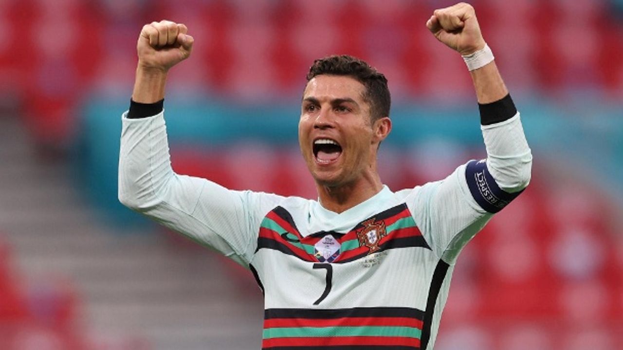 EURO 2020: Macaristan'a iki gol atan Ronaldo tarihe geçti