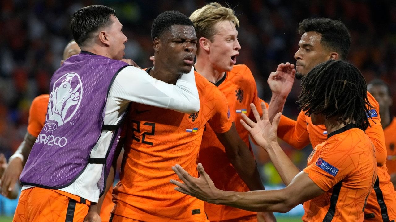 Hollanda, Ukrayna karşısında 3-2'lik skorla kazandı