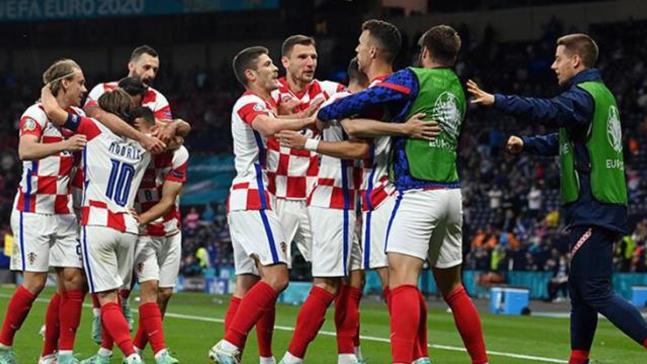 İngiltere, Hırvatistan ve Çekya, son 16'ya yükseldi