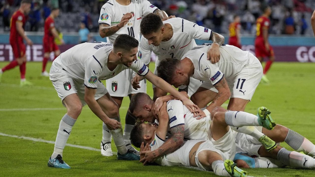 İtalya, Belçika'yı 2-1 yenerek yarı finale yükseldi