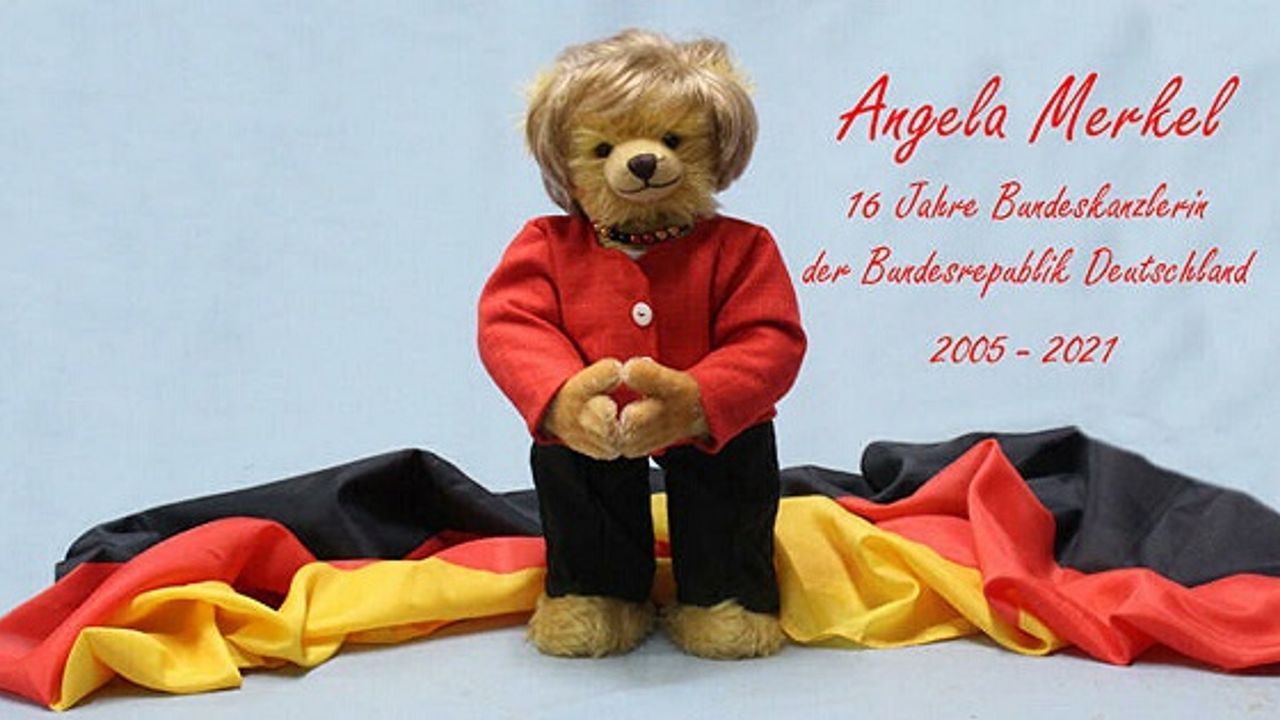 Seçimlerden önce Merkel anısına oyuncak ayı üretildi