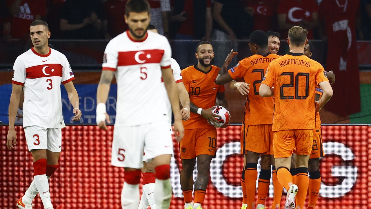 Türkiye, Hollanda'ya 6-1 mağlup oldu