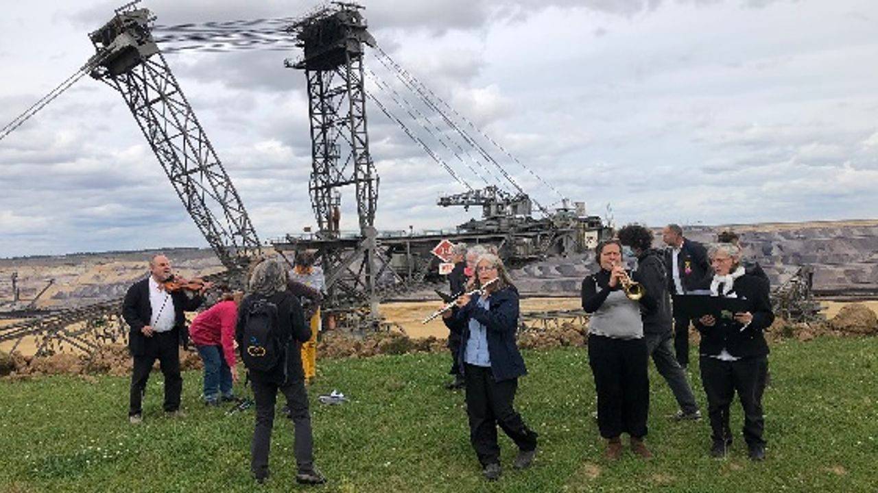 Almanya'da çevre aktivistlerinden maden ocağı işgali