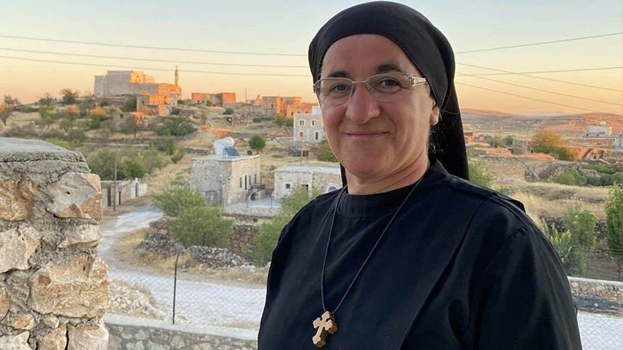 Midyatlı rahibe 36 yıl sonra köyüne döndü