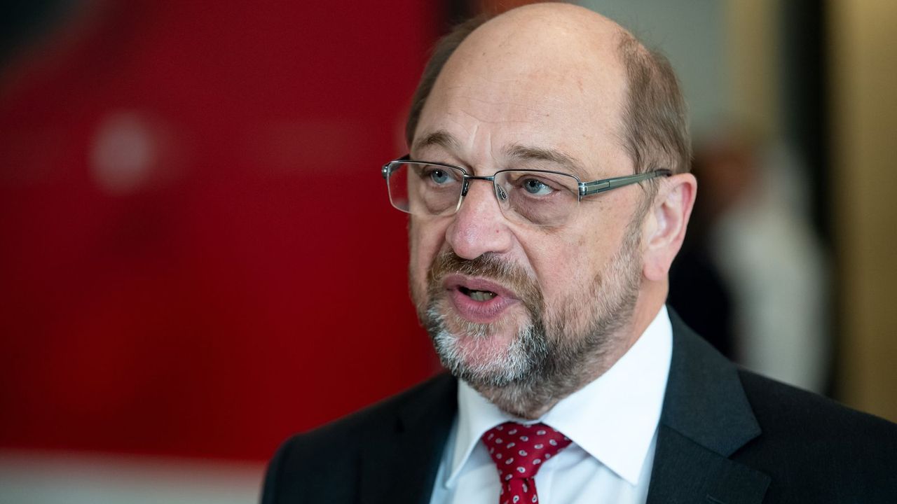 Eski AP Başkanı Schulz: Putin’in suçlanmasına sevinirim
