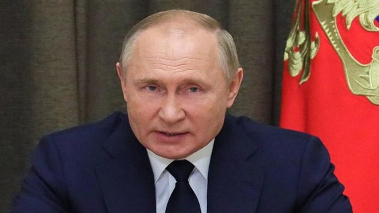 Putin: İHA'ları nasıl geri püskürteceğimizi öğrendik
