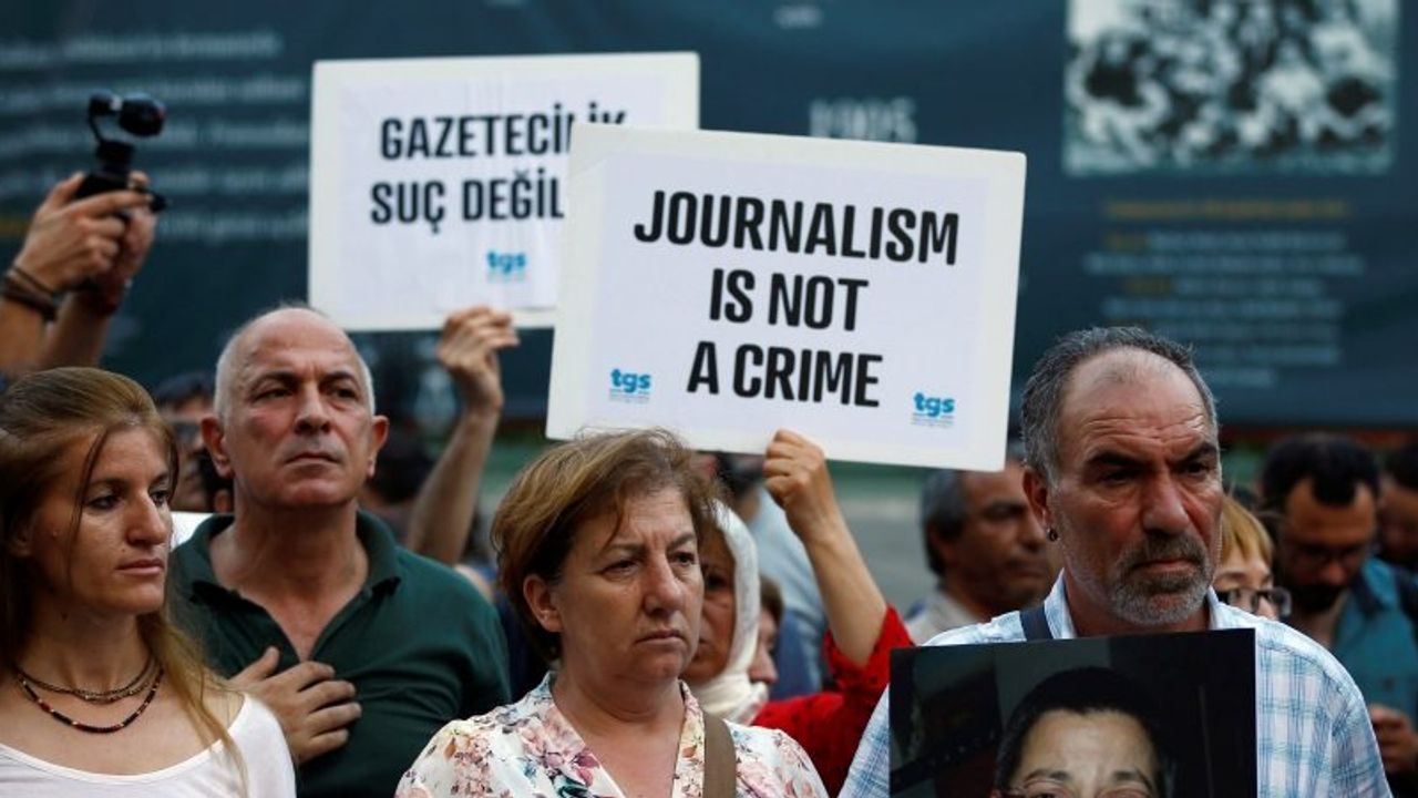 Çalışan Gazeteciler Günü: Basın susarsa Türkiye susar!