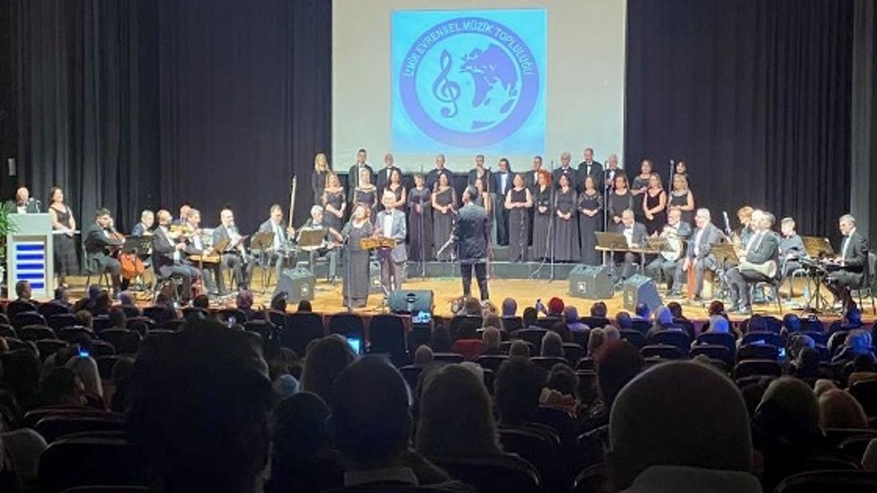 İzmir: Amatör Korodan Profesyonel Konser