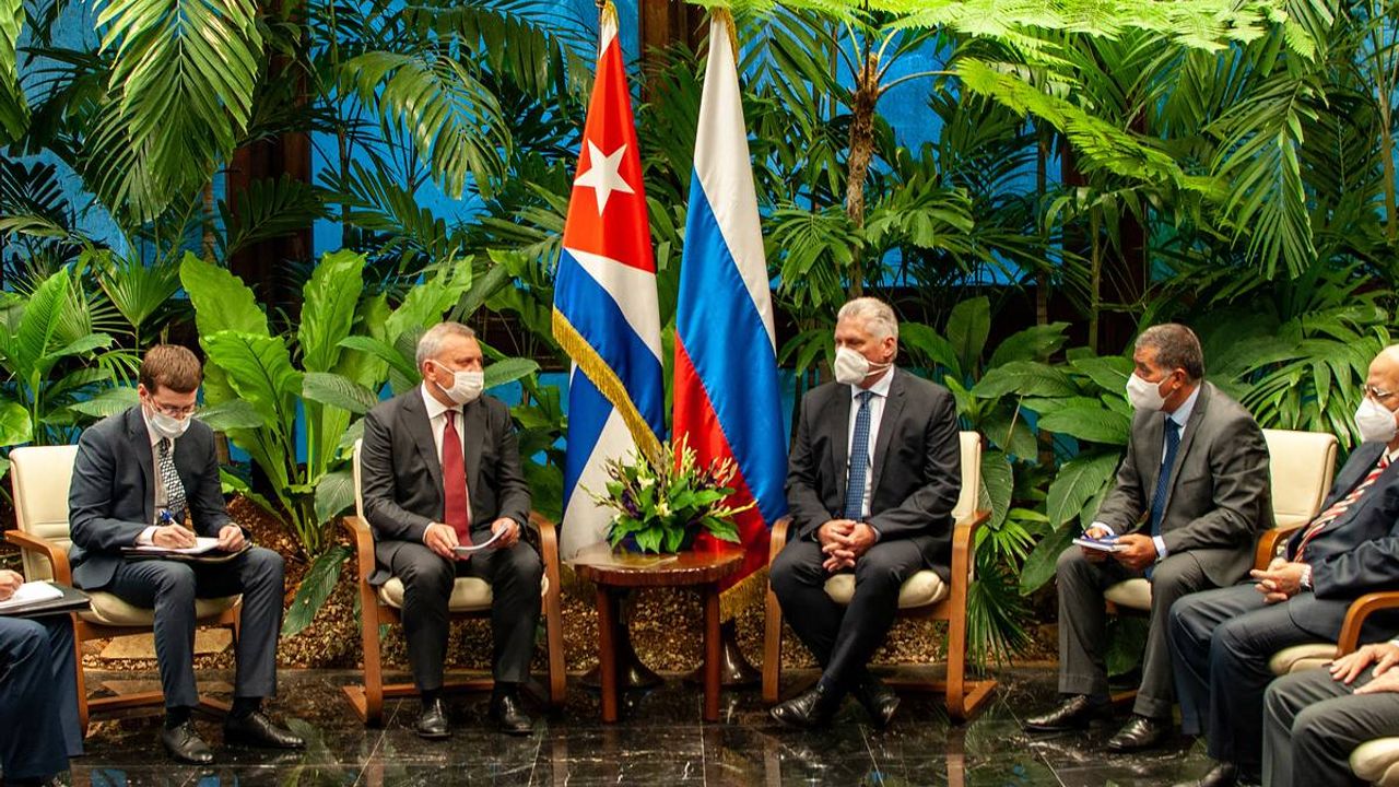 Küba'dan NATO karşıtı açıklama: Rusya ile dayanışıyoruz