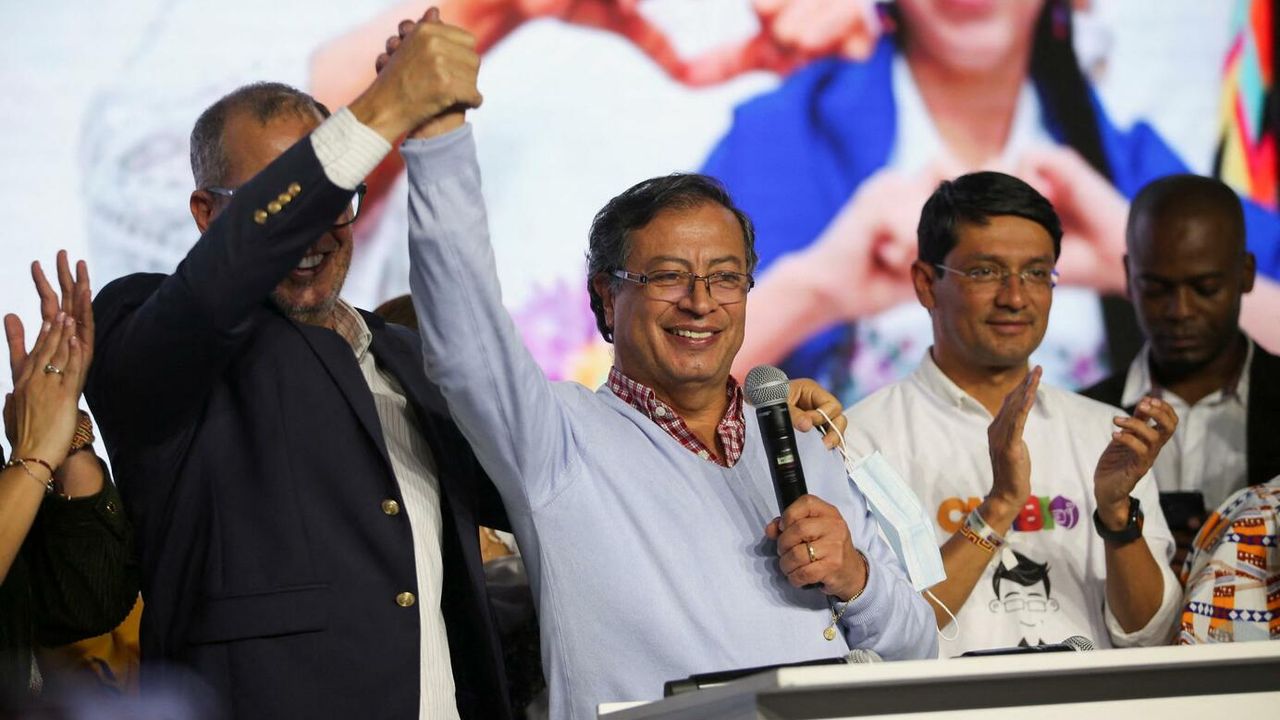 Kolombiya'da seçimlerin kazananı eski gerilla savaşçısı