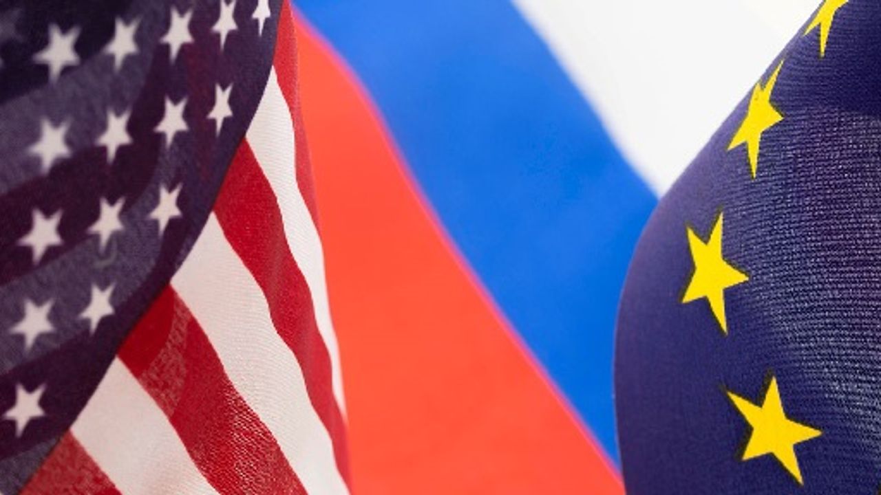 Rusya: ABD ve AB'den gelen silahların deposunu vurduk