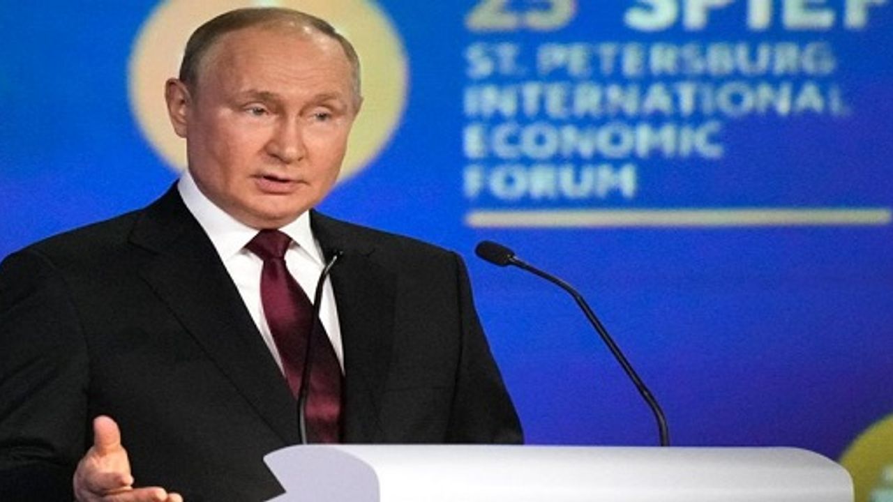 Putin: "AB siyasi egemenliğini nihai olarak yitirdi”