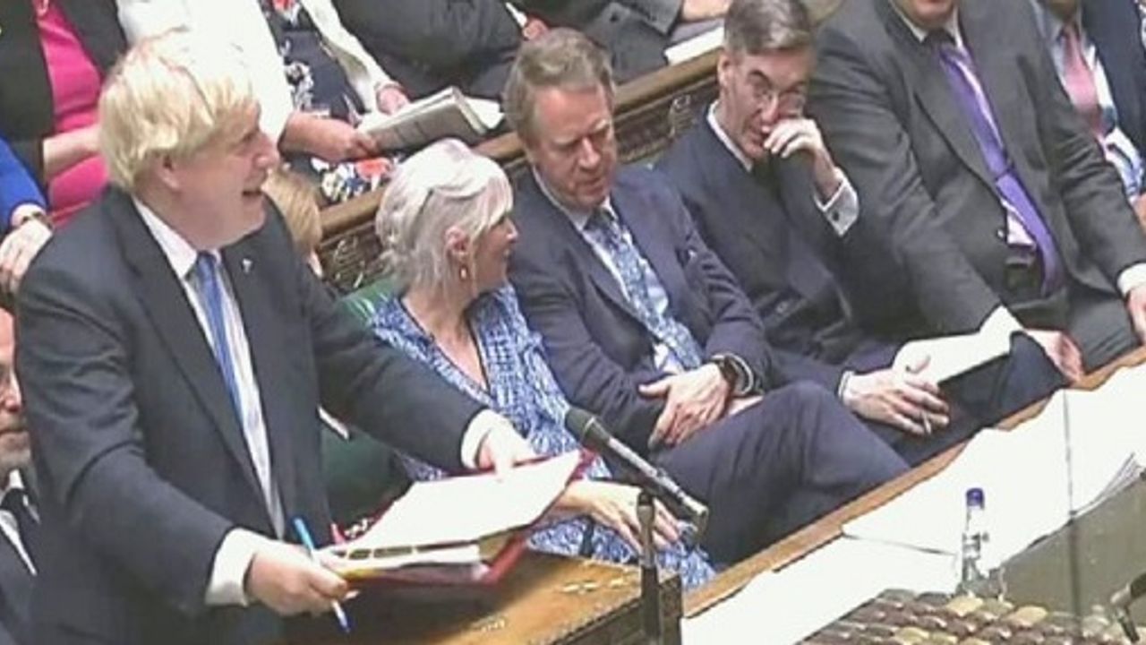 İngiltere'de Johnson böyle veda etti: "Hasta la Vista baby"