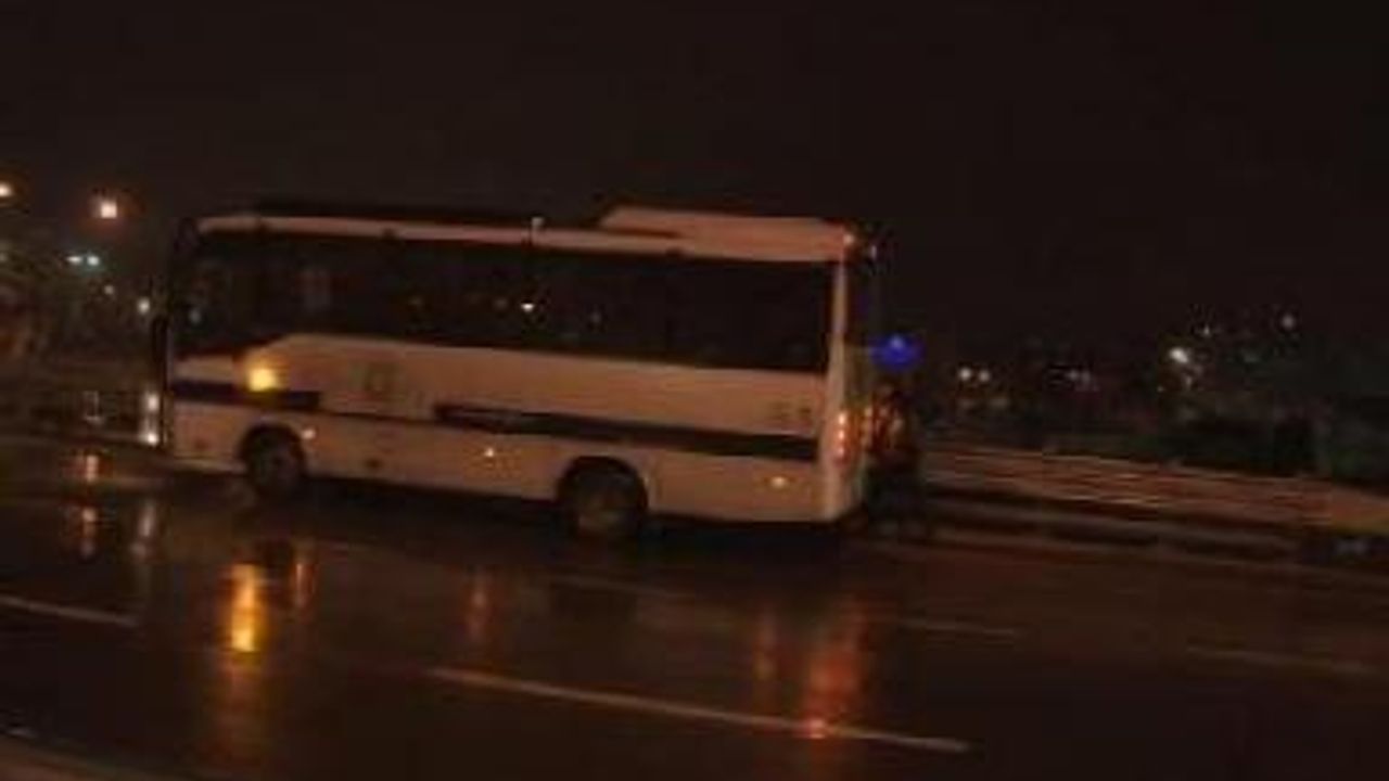 Galatasaray Taraftarının Bulunduğu Metrobüse Saldırı