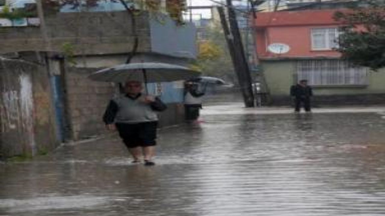 Adana'da 3 Günde Metrekareye 140 Kilogram Yağmur Düştü