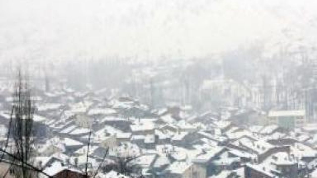Çelikhan'da 6 Köy Yolu Kardan Kapandı