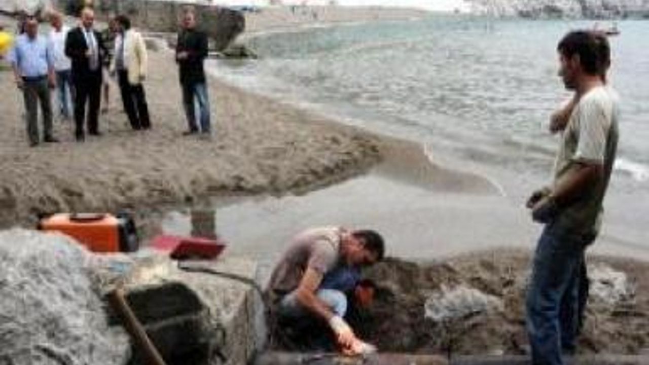 Kapuz Plajı'ndaki Kanalizasyon Kirliliği Önlendi