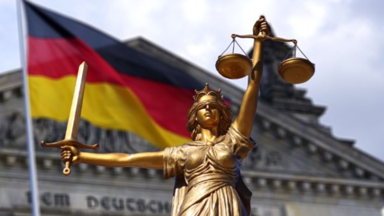 Almanya'da ilticası reddedilenlere oturum hakkı