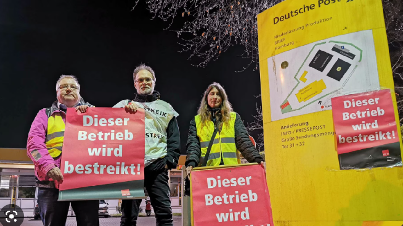 Almanya'da postacılar maaş zammı için greve gitti
