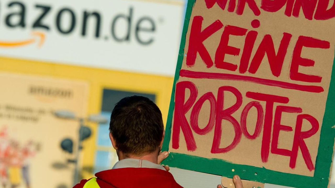 Amazon çalışanları: 'Robotlara daha iyi davranılıyor'