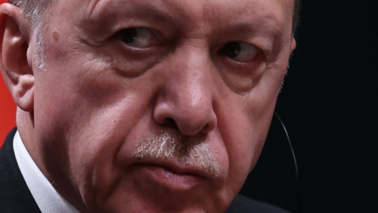 FT: "Erdoğan'ın otoriter pazarlığı çöktü"