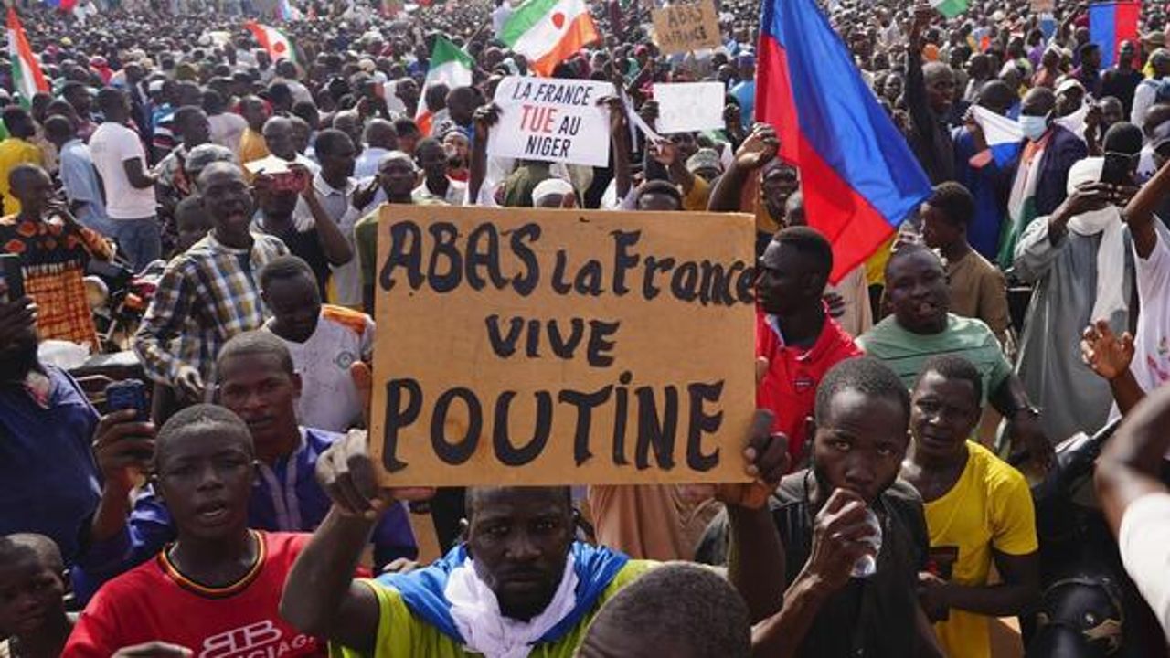 Nijer'deki askeri darbe Rusya'nın Fransa'ya tokadı mı?