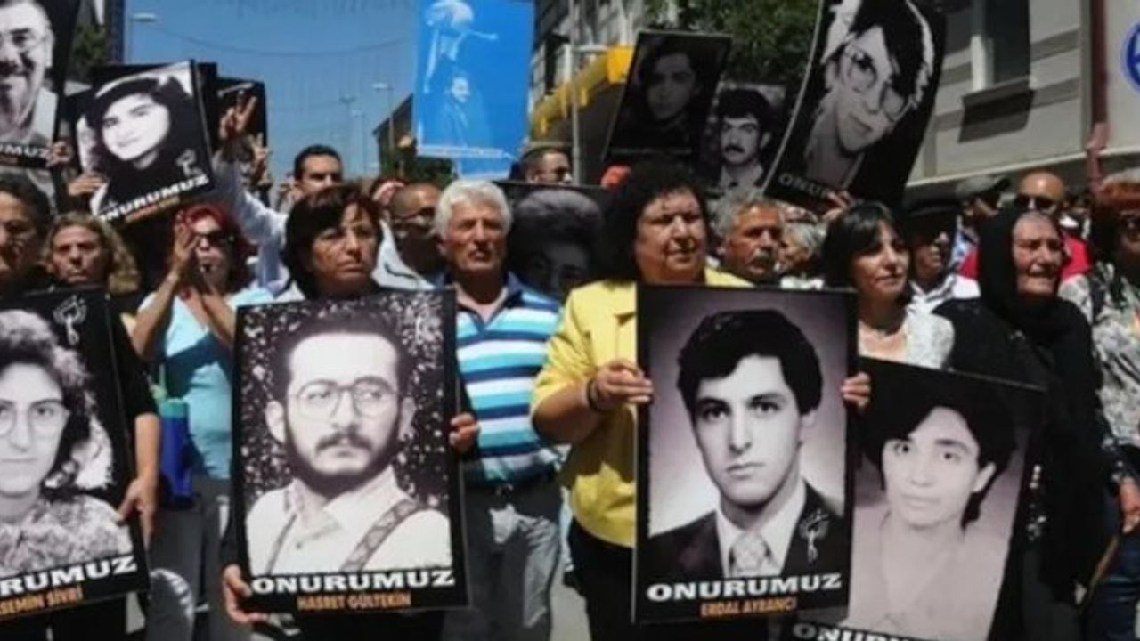 33 aydın yakılarak katledilmişti: Erdoğan, Gül'ü affetti